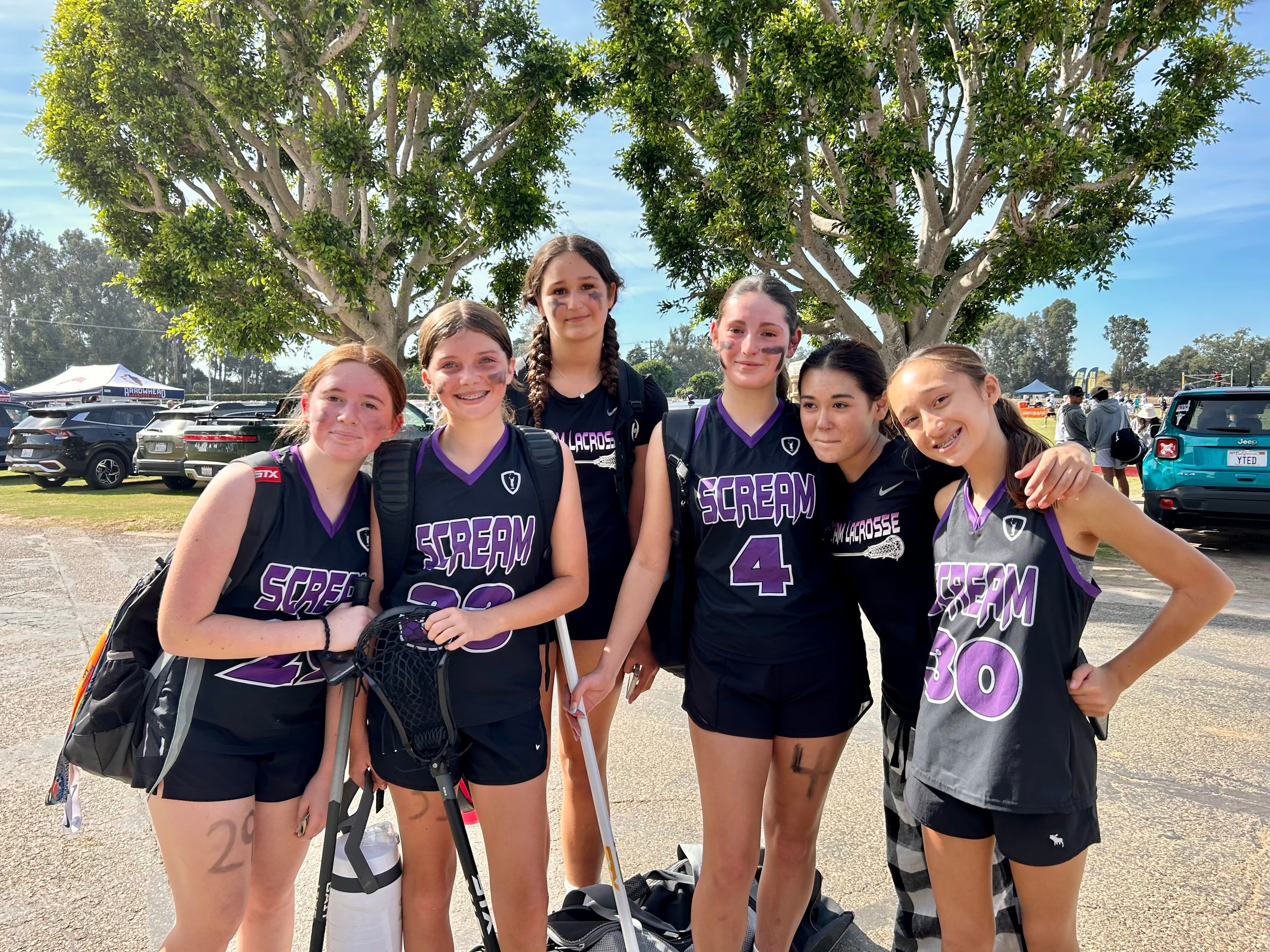 Scream U14 players together